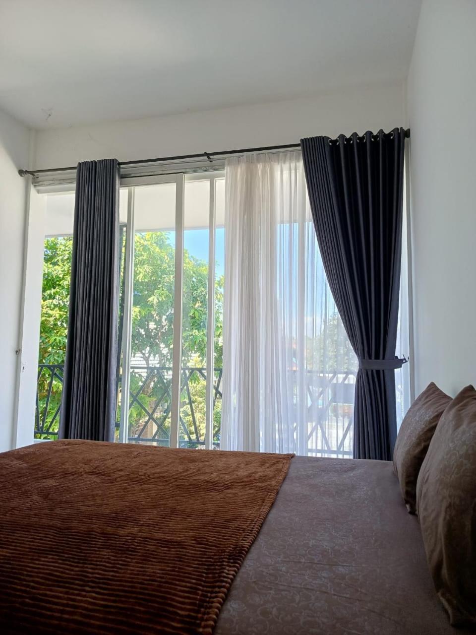 Zavana Rooms & Restaurant Tanjungkarang Exterior foto