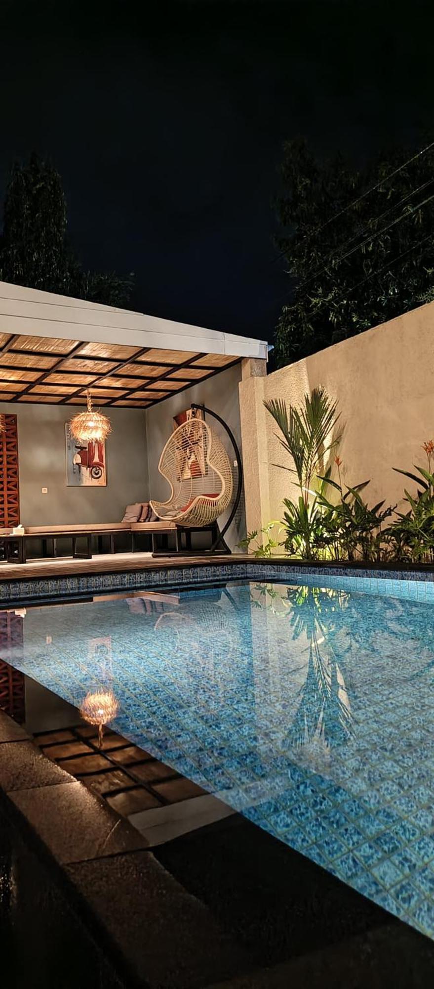Zavana Rooms & Restaurant Tanjungkarang Exterior foto